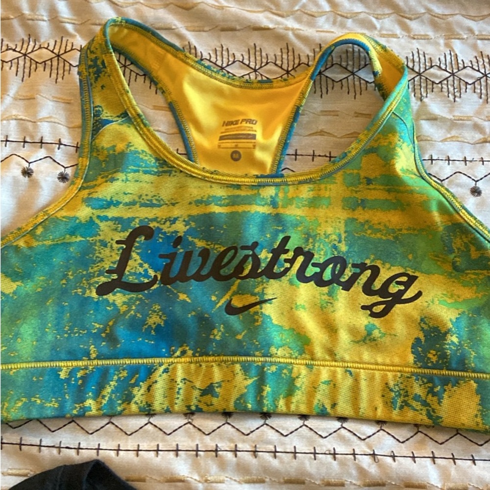 Nike live strong sports bra